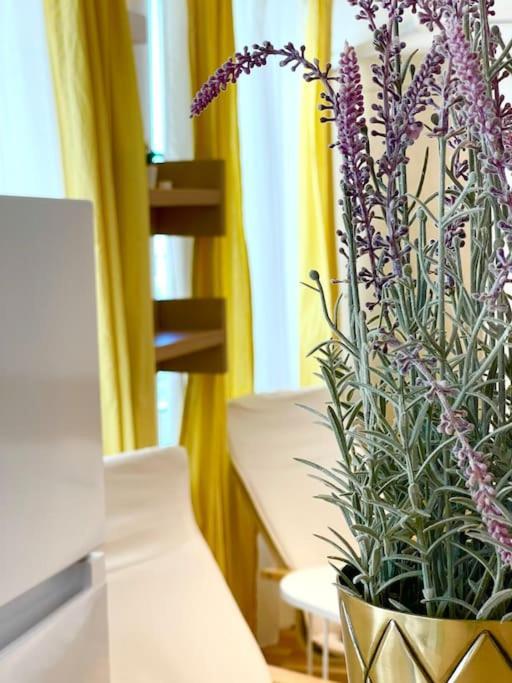 Boutique Apartment In The Bucharest City Center Exteriör bild