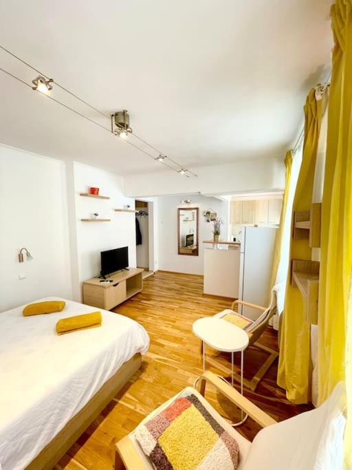 Boutique Apartment In The Bucharest City Center Exteriör bild